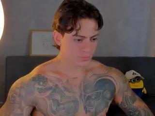 Offline austin_bennett on Flirt4Free