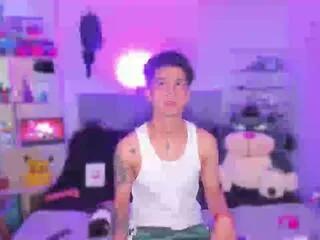 Offline austin_monroy on Flirt4Free