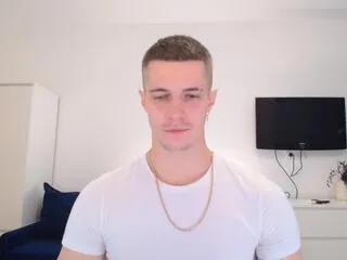 Offline benjamin_blue on Flirt4Free