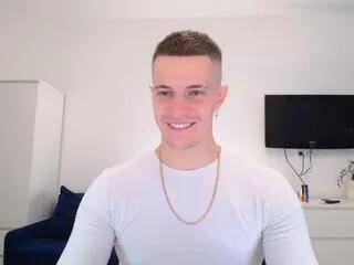 Offline benjamin_blue on Flirt4Free