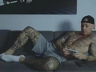 Offline calvin_hunt on Flirt4Free