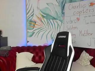 Offline charlie_florenzi on Flirt4Free