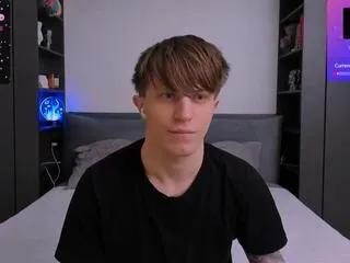 Freechat curtis_crew on Flirt4Free