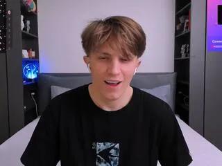 Freechat curtis_crew on Flirt4Free