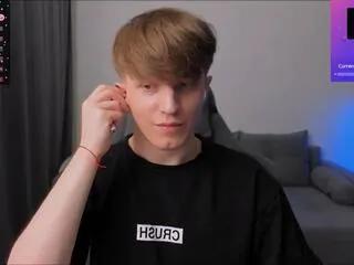 Freechat curtis_crew on Flirt4Free