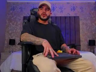 Offline dante_dimarco on Flirt4Free