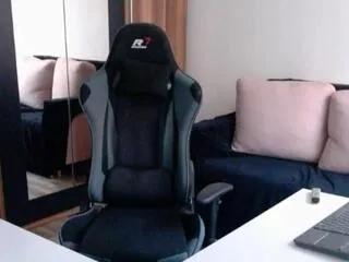 Offline darius_giles on Flirt4Free