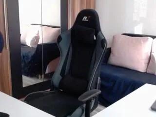 Offline darius_giles on Flirt4Free