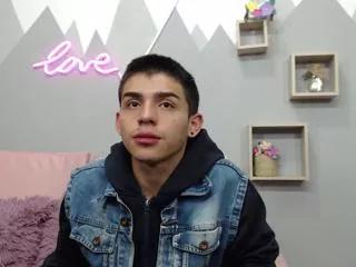 Offline dereck_west on Flirt4Free