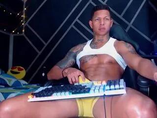 Offline drake_jhonso on Flirt4Free