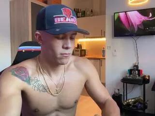 Offline duncan_collins on Flirt4Free