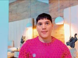 Offline esteban_morenoo on Flirt4Free