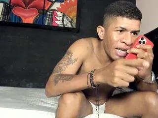 Offline felipe_reyes on Flirt4Free