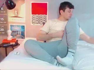 Freechat gabriel_navas on Flirt4Free