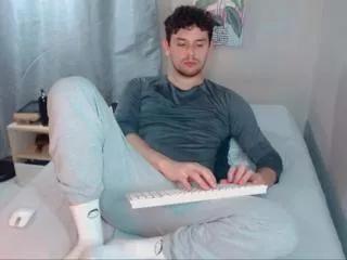 Freechat gabriel_navas on Flirt4Free