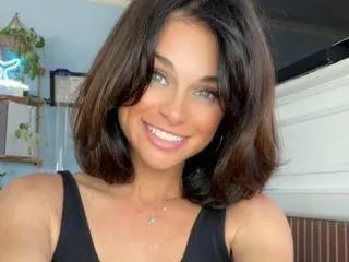 Offline giana on Flirt4Free