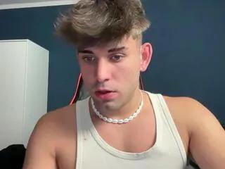 Freechat harper_durand on Flirt4Free