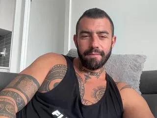 Freechat izzi on Flirt4Free