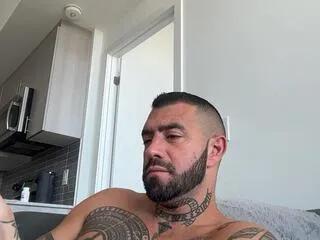 Freechat izzi on Flirt4Free