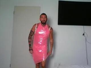 Freechat izzi on Flirt4Free