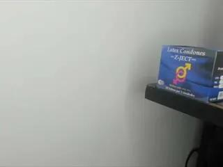 Freechat jenny_cherryy on Flirt4Free