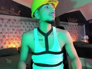 Offline jhosua_collins on Flirt4Free