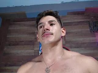 Freechat jonathan_jeremiah on Flirt4Free