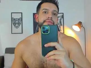 Freechat justin_knox on Flirt4Free