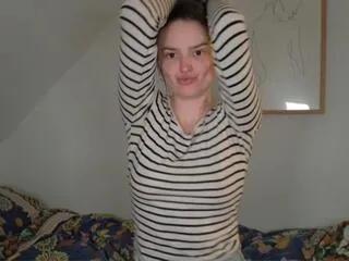 Freechat kiera_harris on Flirt4Free