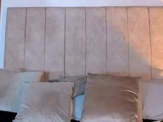 Offline laura_saenz on Flirt4Free