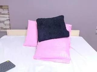 Freechat lia_s on Flirt4Free