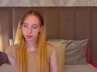 lina_lewitt — Freechat on Flirt4Free