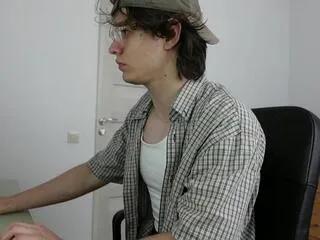 Offline logan_fraser on Flirt4Free