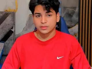 Offline lord_mackhenzy on Flirt4Free