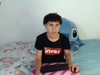 Offline luca_moretti on Flirt4Free