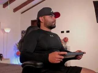 Offline lyam_brown on Flirt4Free