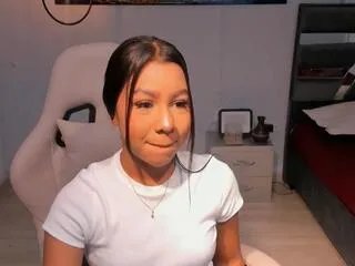 maddie_rae on Flirt4Free 