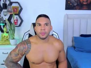 Offline matthew_santos on Flirt4Free