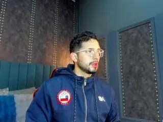 Freechat nick_moss on Flirt4Free