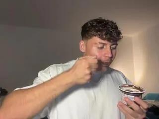 Freechat noah_sandler on Flirt4Free