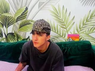 Offline pierce_bailey on Flirt4Free