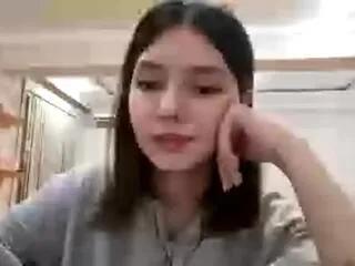 Freechat quyen_luers on Flirt4Free