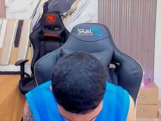 riccie_pezzutti — Freechat on Flirt4Free