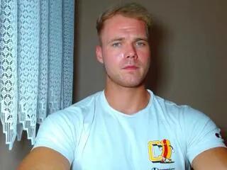 Freechat robin_rieff on Flirt4Free