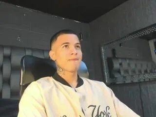 rocco_santos on Flirt4Free 