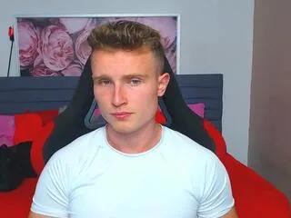 Offline rufus_ridge on Flirt4Free