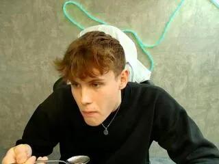 Freechat russ_madison on Flirt4Free