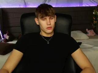 Freechat russ_madison on Flirt4Free