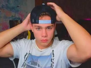 Offline spencer_roth on Flirt4Free