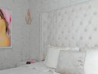 Offline stefy_flowers on Flirt4Free